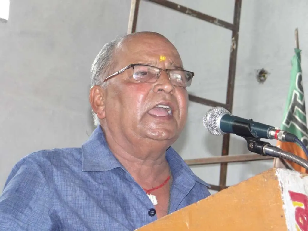 विधायक भगत ने दी धरने की चेतावनी, अफसरों से हैं नाराज