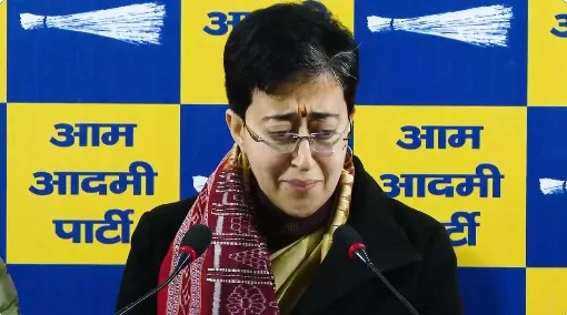 प्रेस कान्फ्रेंस में रो पड़ीं आतिशी, रमेश बिधूड़ी के आपत्तिजनक बयान पर छलका दर्द