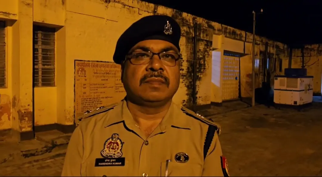 अमेठी में दाे मासूमाें समेत शिक्षक परिवार का हत्यारे चंदन वर्मा की पुलिस से हुई मुठभेड़