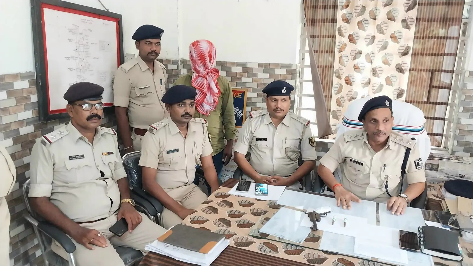 लूटकांड के मास्टरमाइंड मो एजाज उर्फ चुन्ना एक देसी कट्टा एवं दो कारतूस के साथ गिरफ्तार