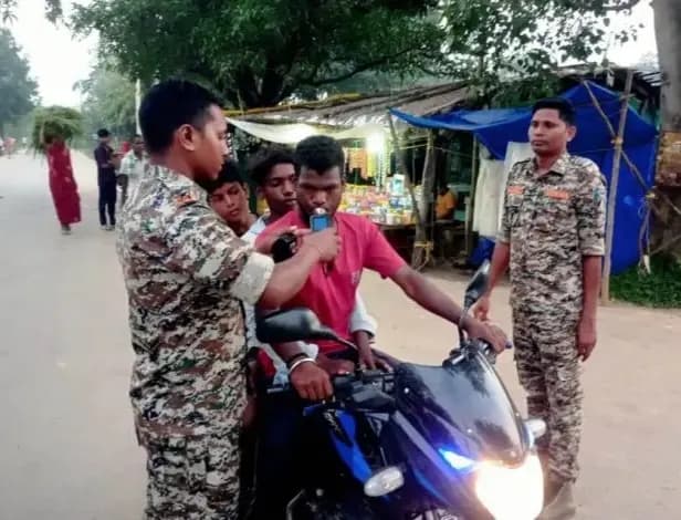 रायगढ़ में ड्रिंक एंड ड्राइव पर पुलिस सख्त : एक ही दिन में 37 वाहन चालकों पर हुई कार्रवाई