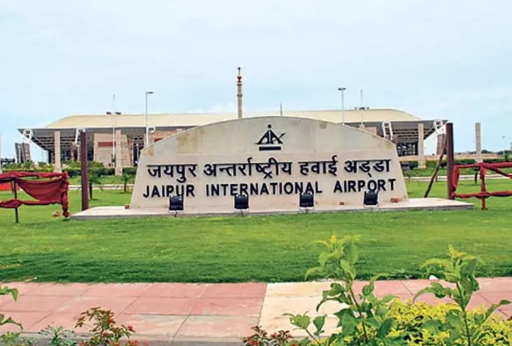 दुबई से जयपुर आने वाली इंटरनेशनल फ्लाइट में मिली बम की धमकी