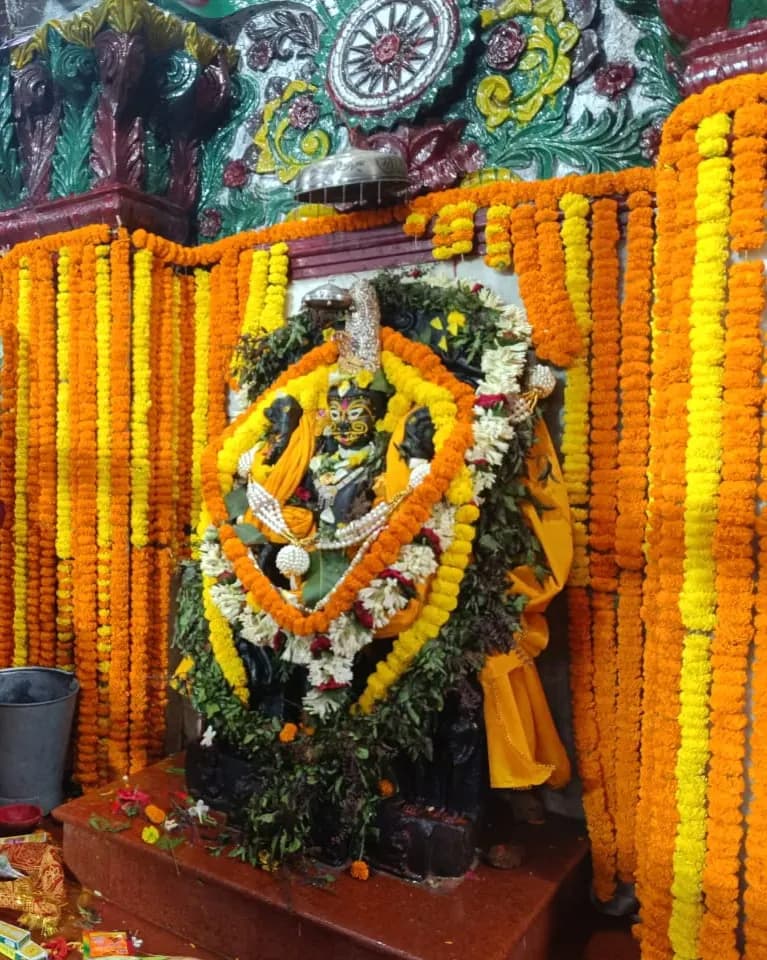 कार्तिक पूर्णिमा पर नृसिह मेला में उमड़ी श्रद्धालुओं की भीड़