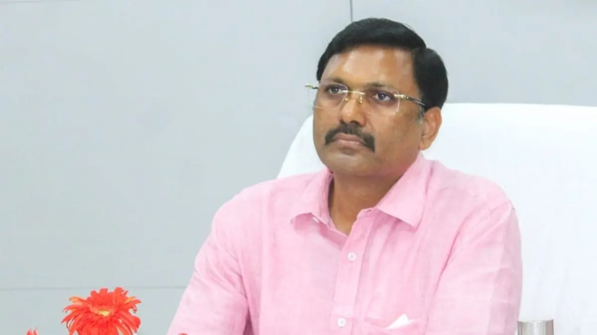सीएम के घोषित 659 करोड़ की विकास योजनाओं को संभल में तेजी से आगे बढ़ाया जाएगा : कमिश्नर