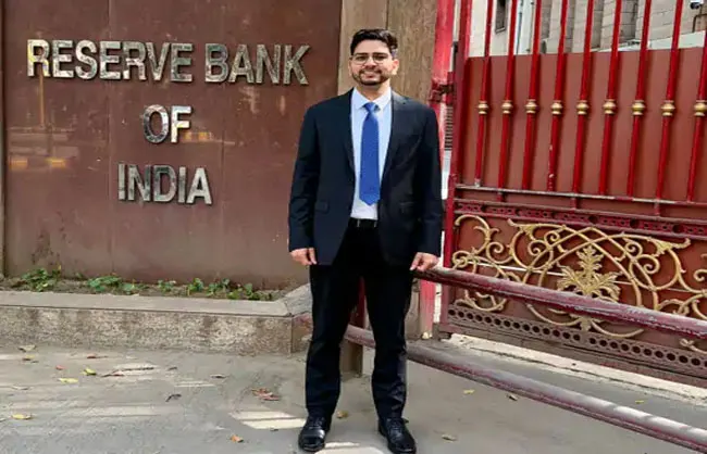 महेंद्रगढ़ के कमल टांक बने आरबीआई मैनेजर