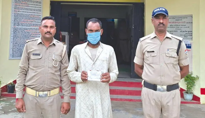 अन्तर्राज्यीय वाहन चोर गिरोह के तीन शातिर सदस्य गिरफ्तार