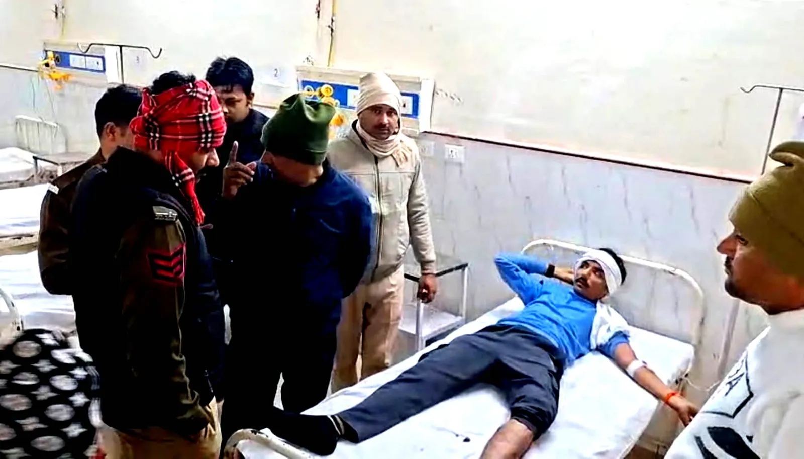 पुलिस और दस्यु गिरोह में मुठभेड, दस्यु अजीत एवं कल्याण गिरफ्तार