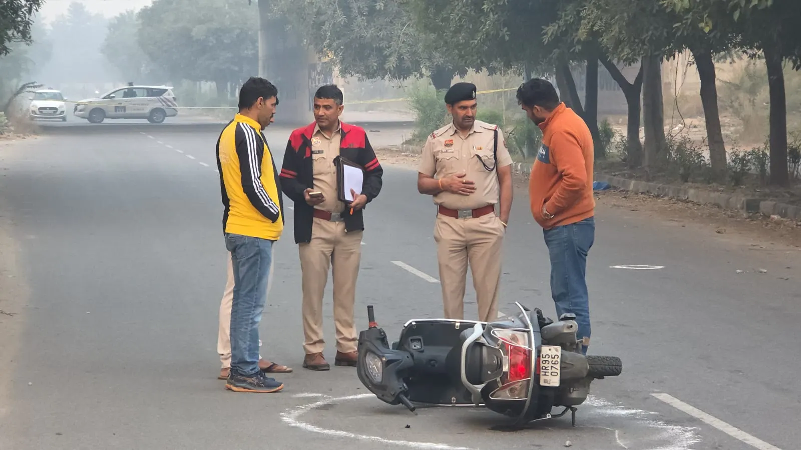 पुलिस व बदमाश के बीच मुठभेड़, एक बदमाश को लगी गोली