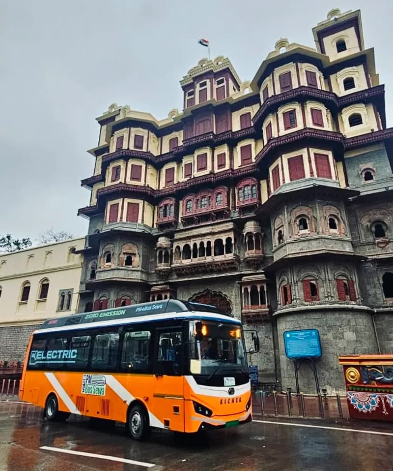इंदौर को मिली ई-बस सेवा की सौगात, आई-14 रूट पर ट्रायल शुरू