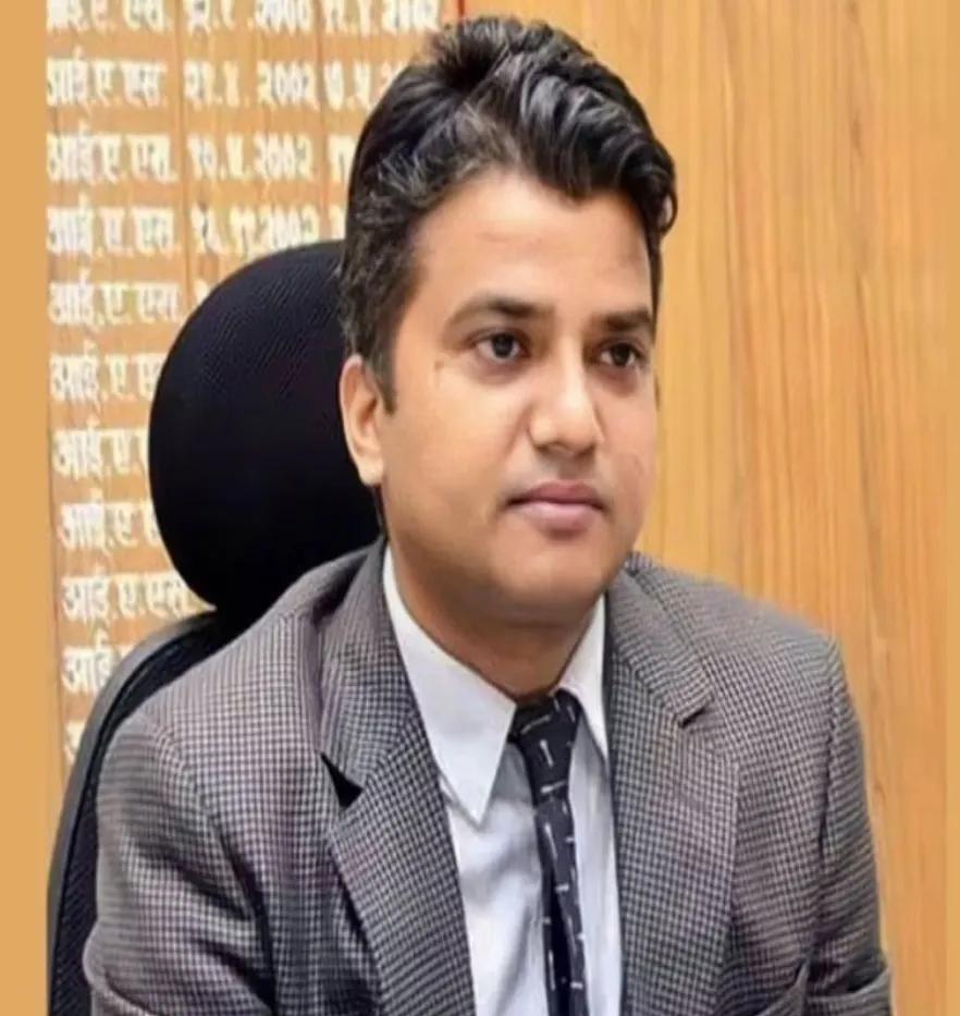 गाजियाबाद व गौतमबुद्धनगर में कक्षा 12 तक के स्कूल बंद, ऑनलाइन चलेंगी क्लासेस