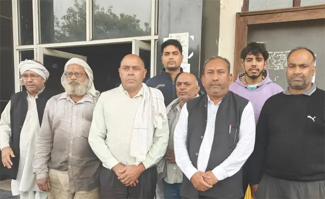 जींद में प्रदूषण के विरूद्ध डीसी का संदेश, साइकिल पर पहुंचे दफ्तर
