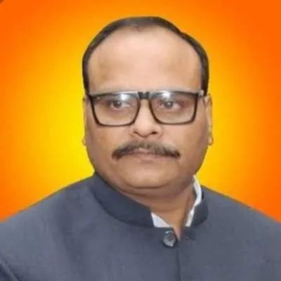 आम जनता को धमका रहे सपा के गुंडे : उपमुख्यमंत्री ब्रजेश पाठक