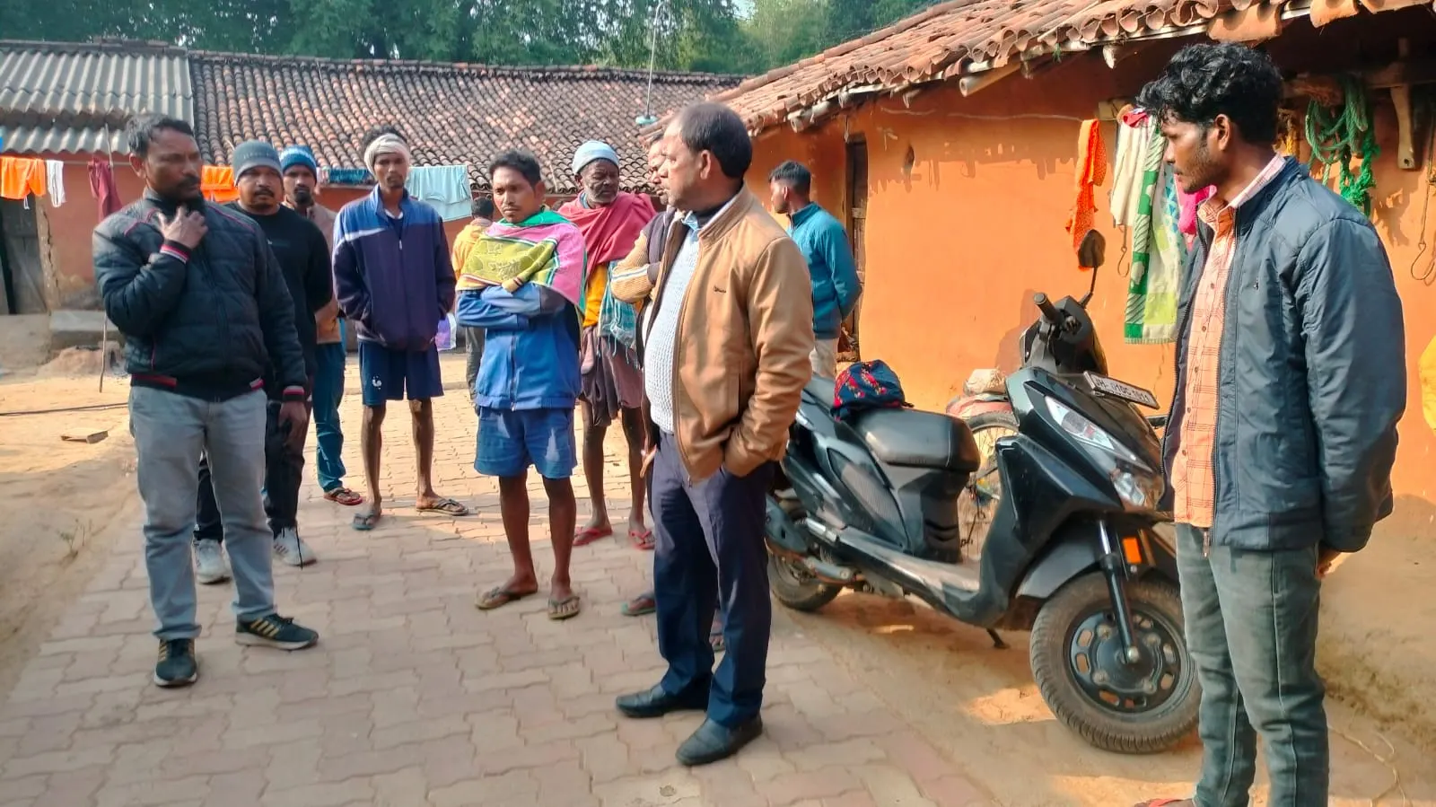 पुत्र न होने से दुखी चार बेटियों के पिता ने की खुदकुशी