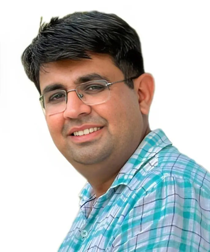मालवीय नगर अग्निकांड: जवाबदेही और सुधार से बचेगी ज़िंदगी : डॉ. सत्यवान सौरभ
