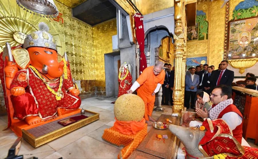 राज्य सरकार की द्वितीय वर्षगांठ आज, मुख्यमंत्री भजनलाल शर्मा ने गौसेवा से की शुरुआत