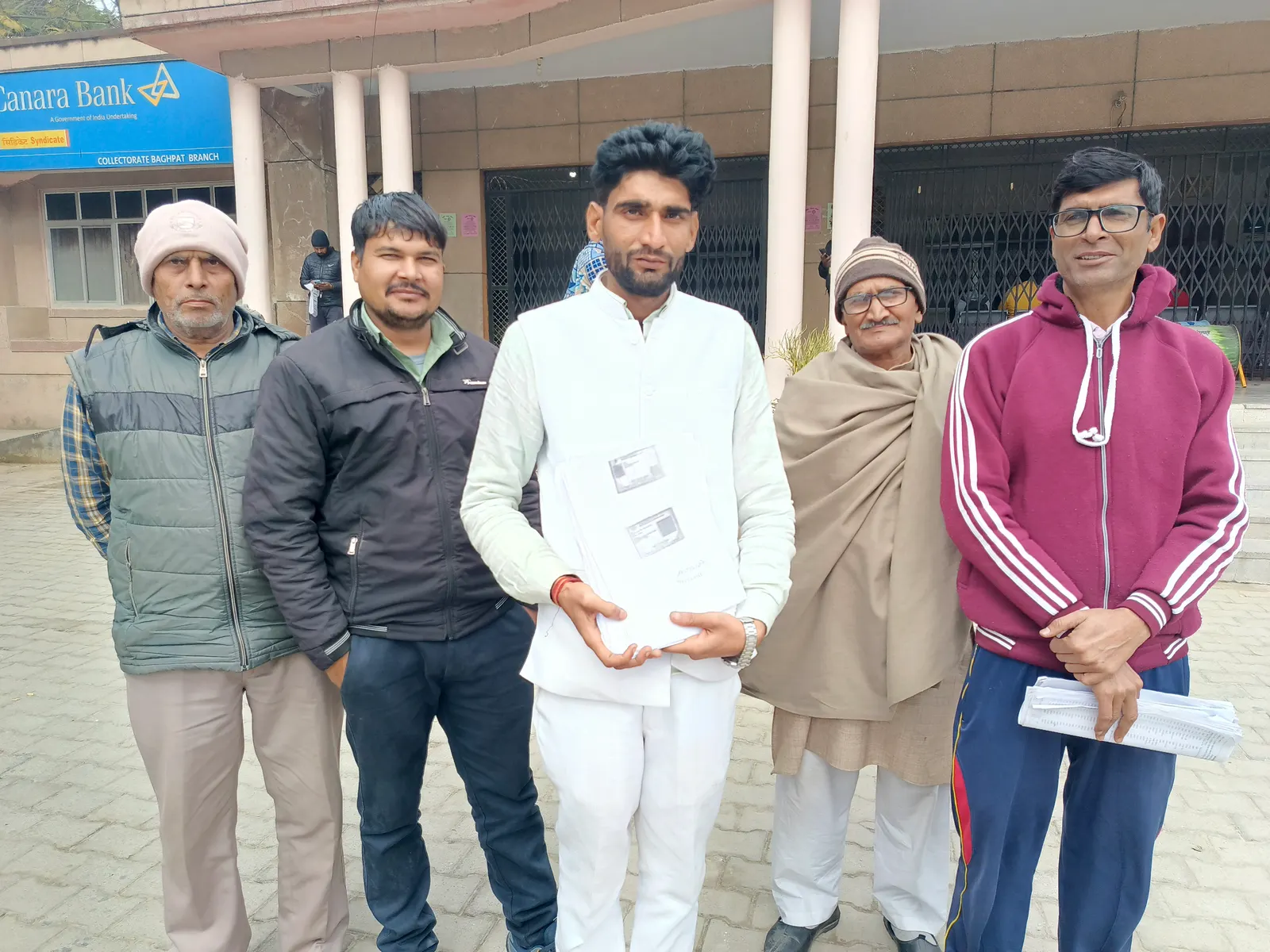 बागपत के मुस्लिम बाहुल्य गांव निवाड़ा में 1200 हिन्दू वोटरों के नाम वोटर लिस्ट से गायब