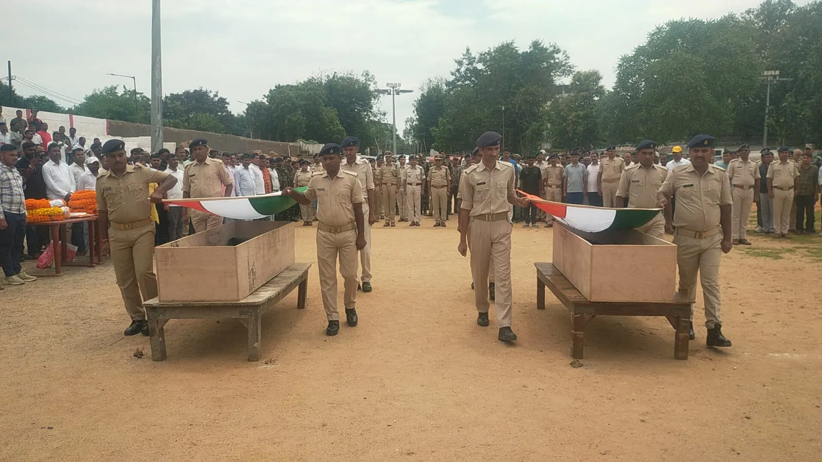 पलामू मुठभेड़ में घटना की जानकारी लेेने पहुंची चार सदस्यीय टीम