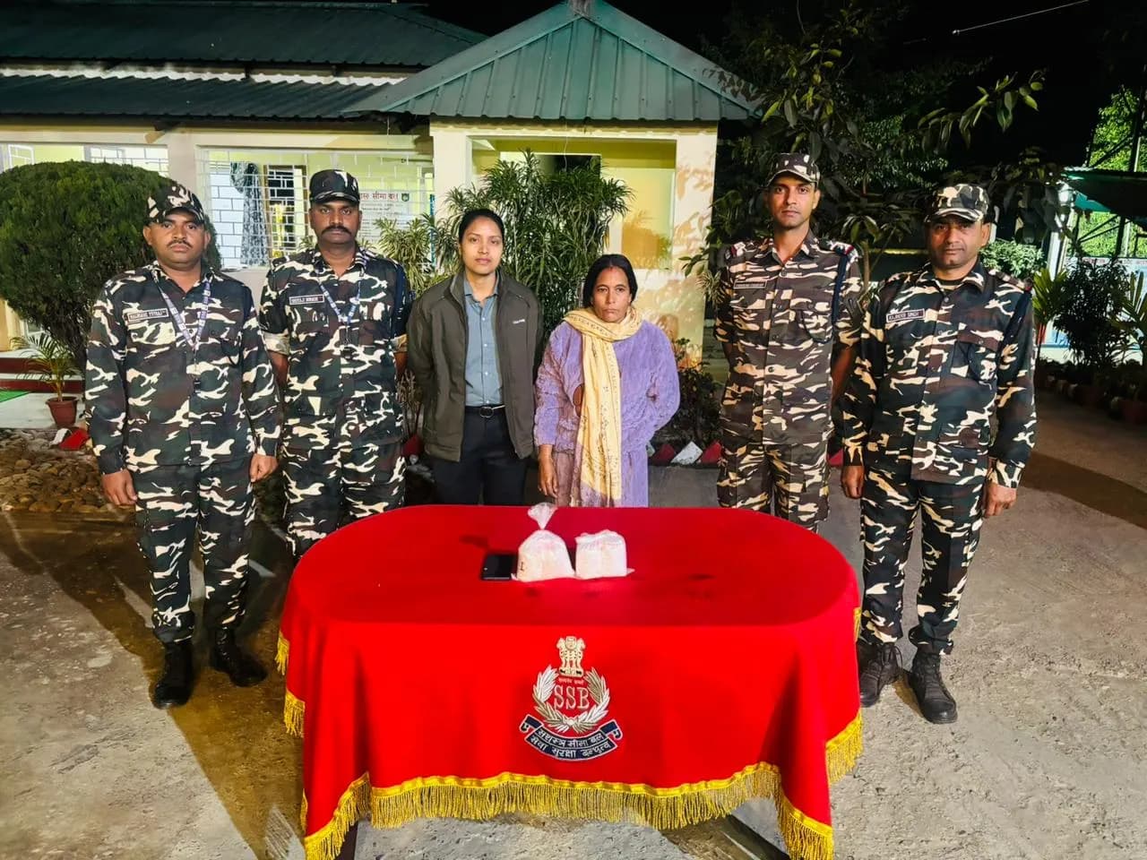 इंडो-नेपाल सीमा पर चांदी की तस्करी नाकाम, महिला गिरफ्तार