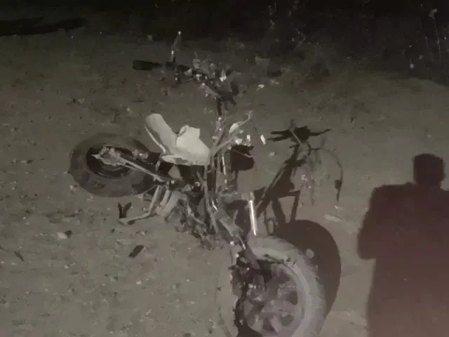 तेज रफ्तार ट्रक ने स्कूटी को कुचला, दो बहनों की मौके पर मौत, मां-बहन गंभीर घायल