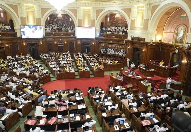 यूपी विधानसभा : योगी सरकार ने यूपी के लगभग दोगुना मजरों तक पहुंचाई बिजली : एके शर्मा