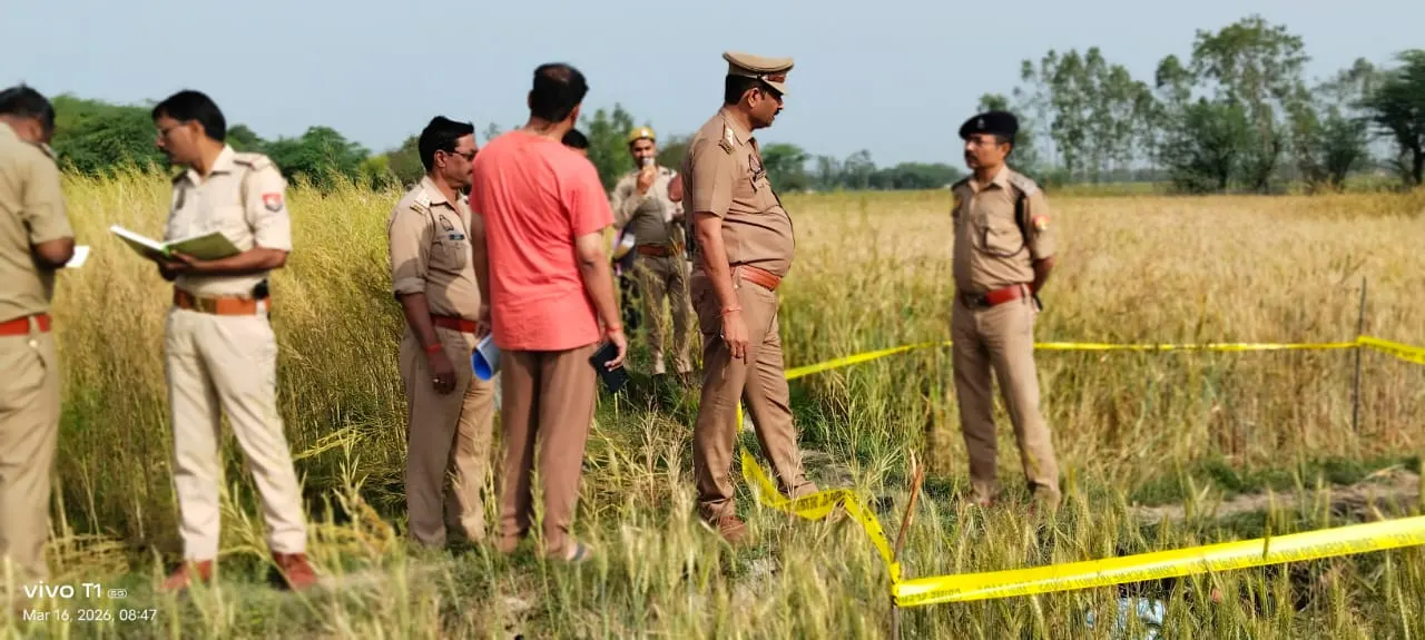 विवाहिता का शव गेहूं के खेत मिला, पुलिस की चार टीमें जांच में जुटी