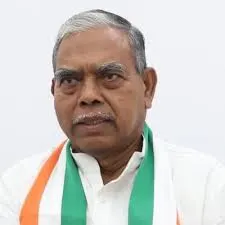 स्थानीय लोगों पर कार्रवाई निंदनीय : कमलेश