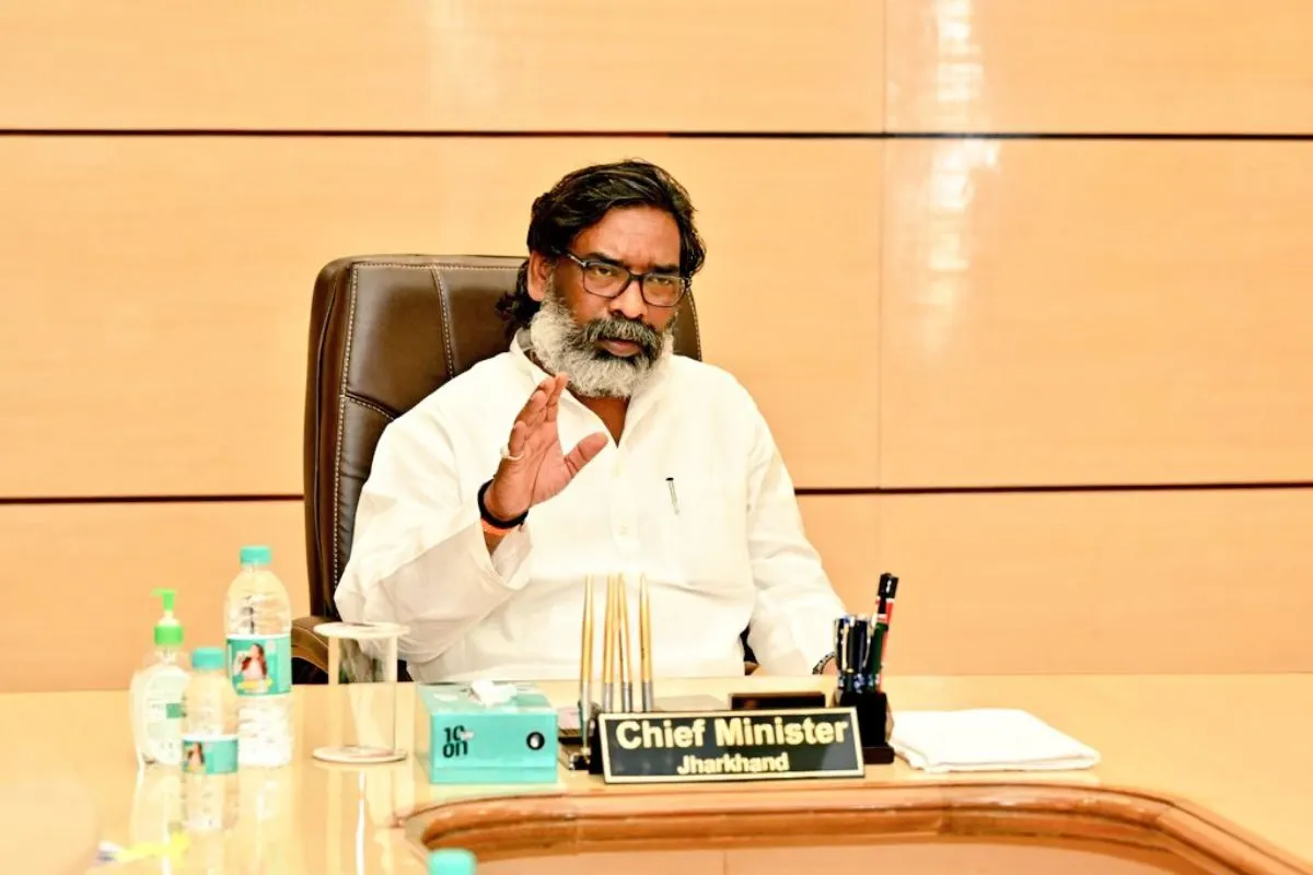 स्कूली छात्राओं से छेड़छाड़ मामले में मुख्यमंत्री ने कार्रवाई के दिए निर्देश