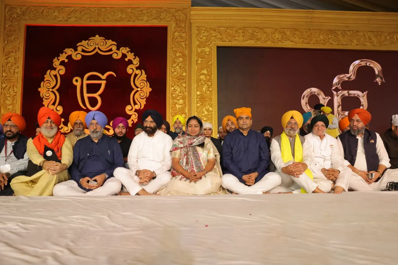 दिल्ली की मुख्यमंत्री अपनी कैबिनेट के साथ आठ को ‘शुकराना’ अदा करने जाएंगी स्वर्ण मंदिर