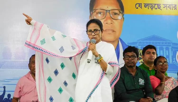 भाजपा के रहते निष्पक्ष चुनाव संभव नहीं : ममता