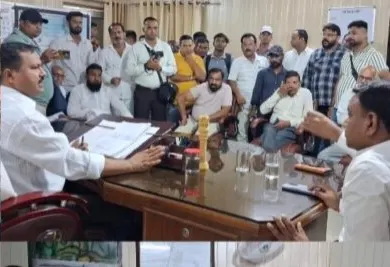 यूजर चार्ज के विरोध में सड़क पर उतरी रुड़की महानगर कांग्रेस