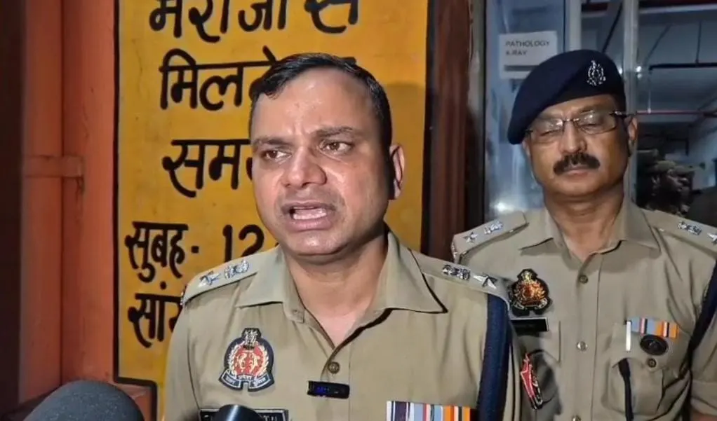 लड़कियों को बंधक बनाकर दुष्कर्म करने और उनसे देह व्यापार कराने के दो आरोपित मुठभेड़ में गिरफ्तार