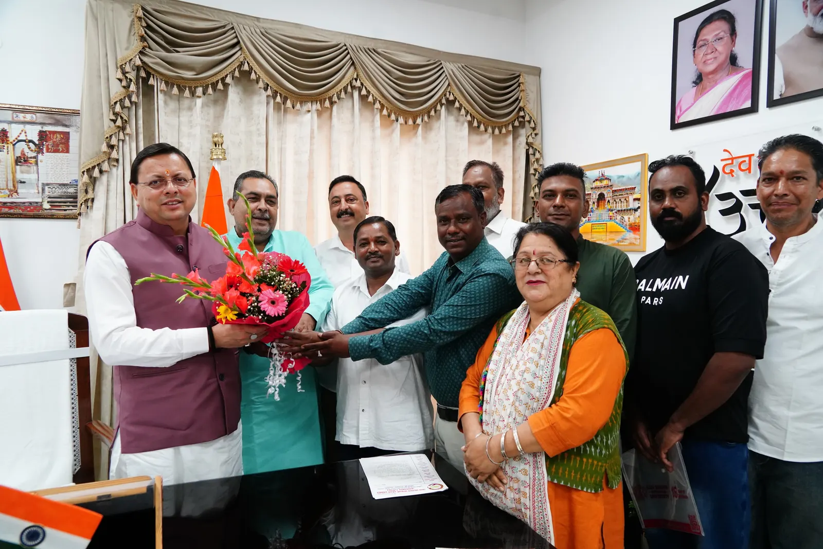 मुख्यमंत्री से विधायकों ने की भेंट, समस्याओं के शीघ्र समाधान का मिला आश्वासन