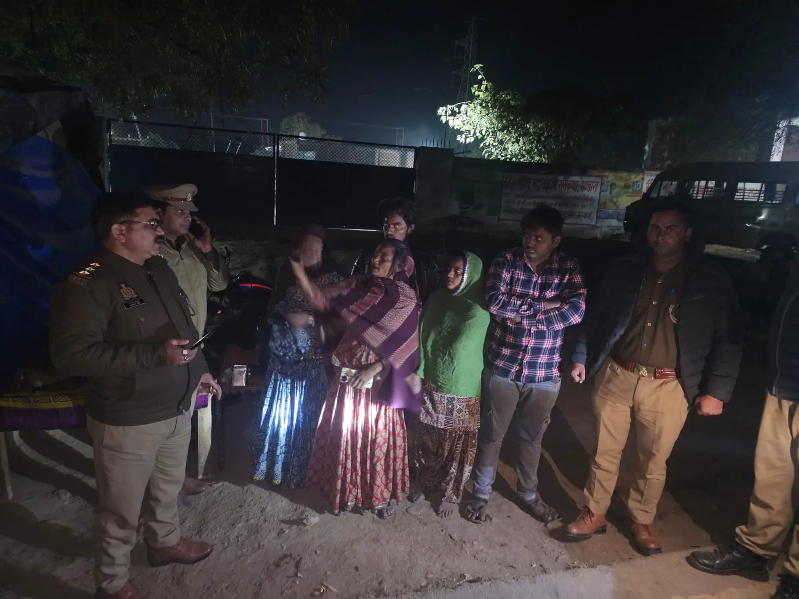 झुग्गी झोपड़ियां और होटलों में पुलिस का विशेष चेकिंग अभियान, कोई संदिग्ध नहीं मिला