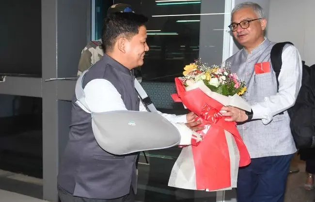 बिहार विधानसभा चुनाव की तैयारियों को लेकर चुनाव आयोग की टीम दो दिवसीय दौरे पर पटना पहुंची