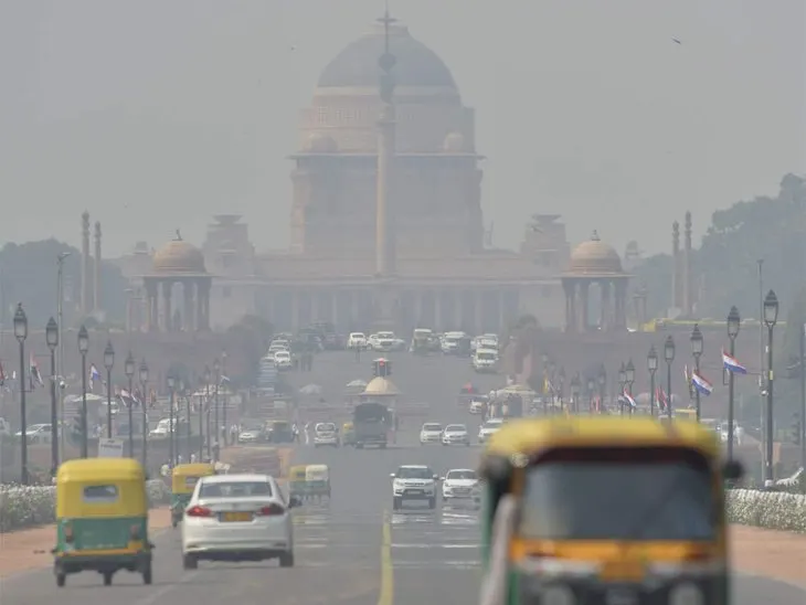 दिल्ली एनसीआर में छाया प्रदूषण का धुंध, कुछ क्षेत्रों में एक्यूआई 400 के पार