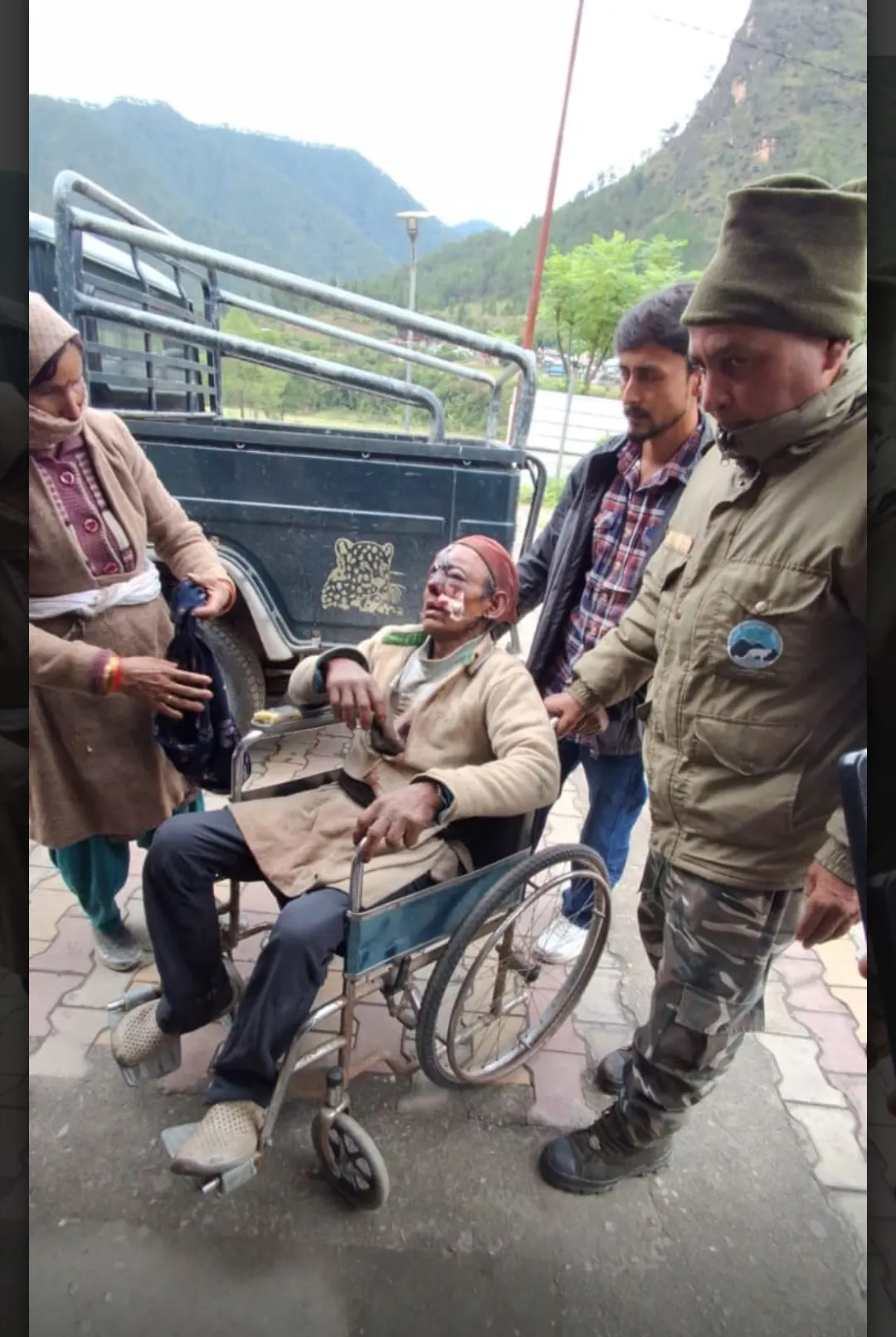 भालू के हमले से एक घायल, हायर सेंटर रेफर
