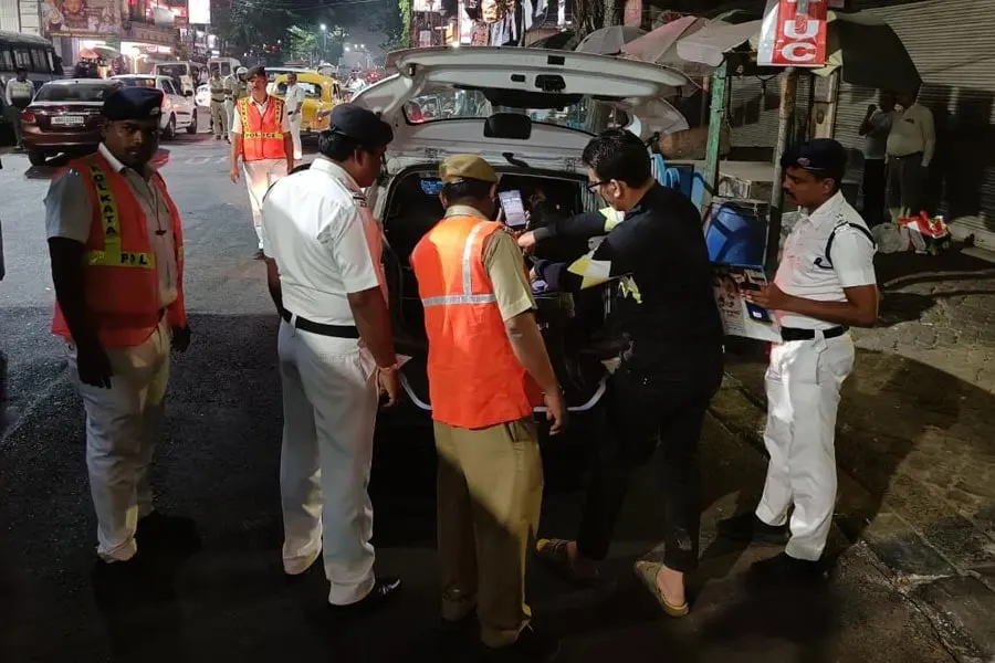 बड़े दिन पर पार्क स्ट्रीट में सुरक्षा के कड़े इंतजाम, 1500 पुलिसकर्मी तैनात