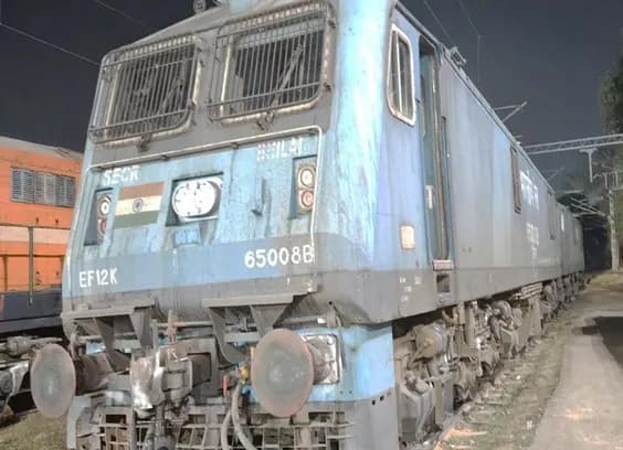 जमालपुर लोको शेड द्वारा 12,000 हॉर्स पावर वैग-12 लोको का प्रथम ट्रिप निरीक्षण