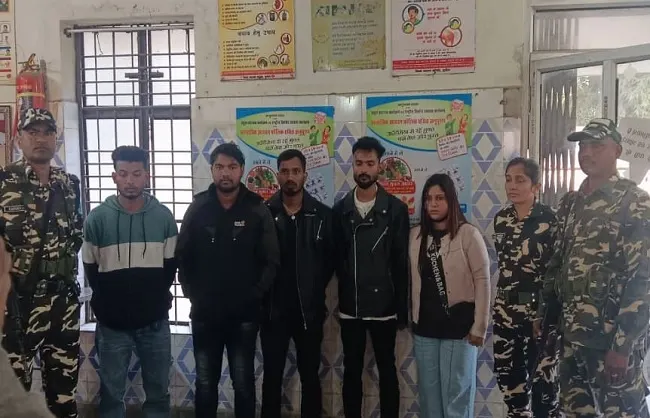 बिहार में भारत-नेपाल सीमा के सुपौल जिला अन्तर्गत एक बंग्लादेशी महिला समेत पांच गिरफ्तार