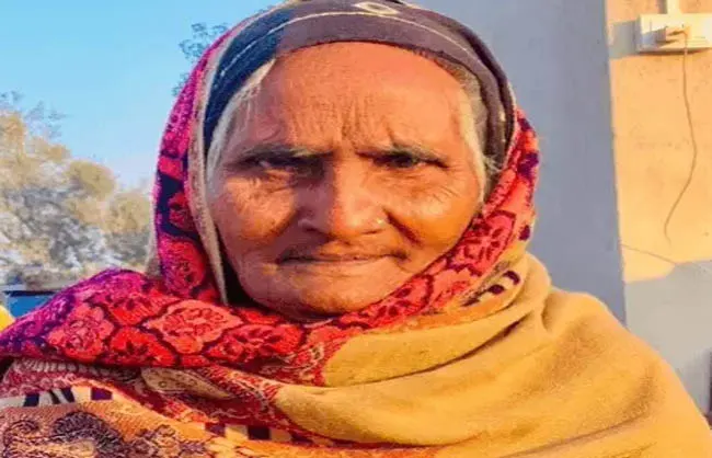 रेवाड़ीः टैंकर ने वृद्धा को कुचला, मौके पर ही मौत