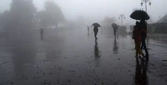 बिहार में दाे दिनाें से हाे रही है बारिश, 13 जिलों के लिए यलो अलर्ट जारी