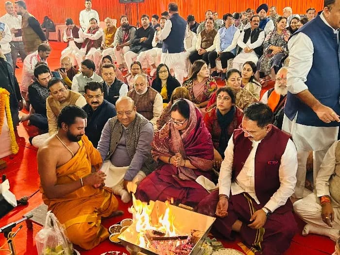 दिल्ली विधानसभा चुनाव के लिए भाजपा ने किया चुनाव कार्यालय का उद्घाटन