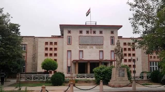 आदेश की पालना करो, वरना वीसी हो हाईकोर्ट में पेश