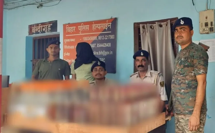 पुलिस ने 616 लीटर विदेशी शराब के साथ एक तस्कर को किया गिरफ्तार