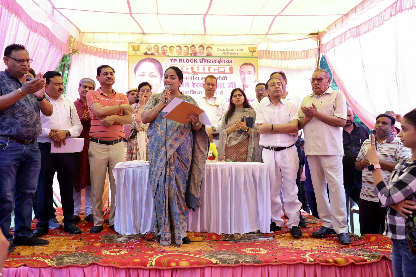 मुख्यमंत्री ने शालीमार बाग विधानसभा क्षेत्र में करोड़ों की विकास परियोजनाओं का किया उद्घाटन