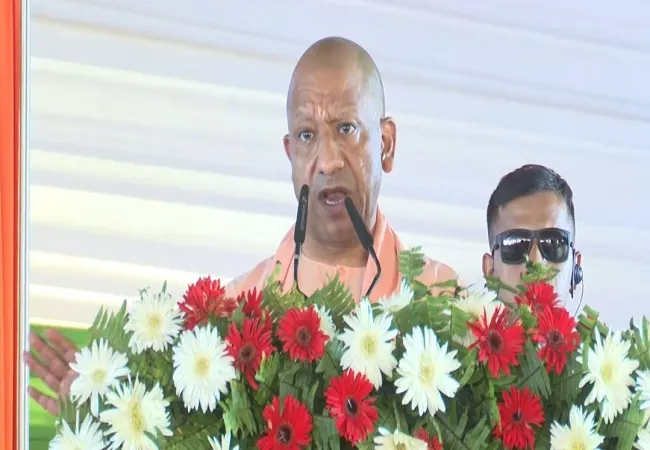 गोरखपुर में विकास की नई सौगात, योगी ने 70 करोड़ की परियोजनाओं का किया लोकार्पण
