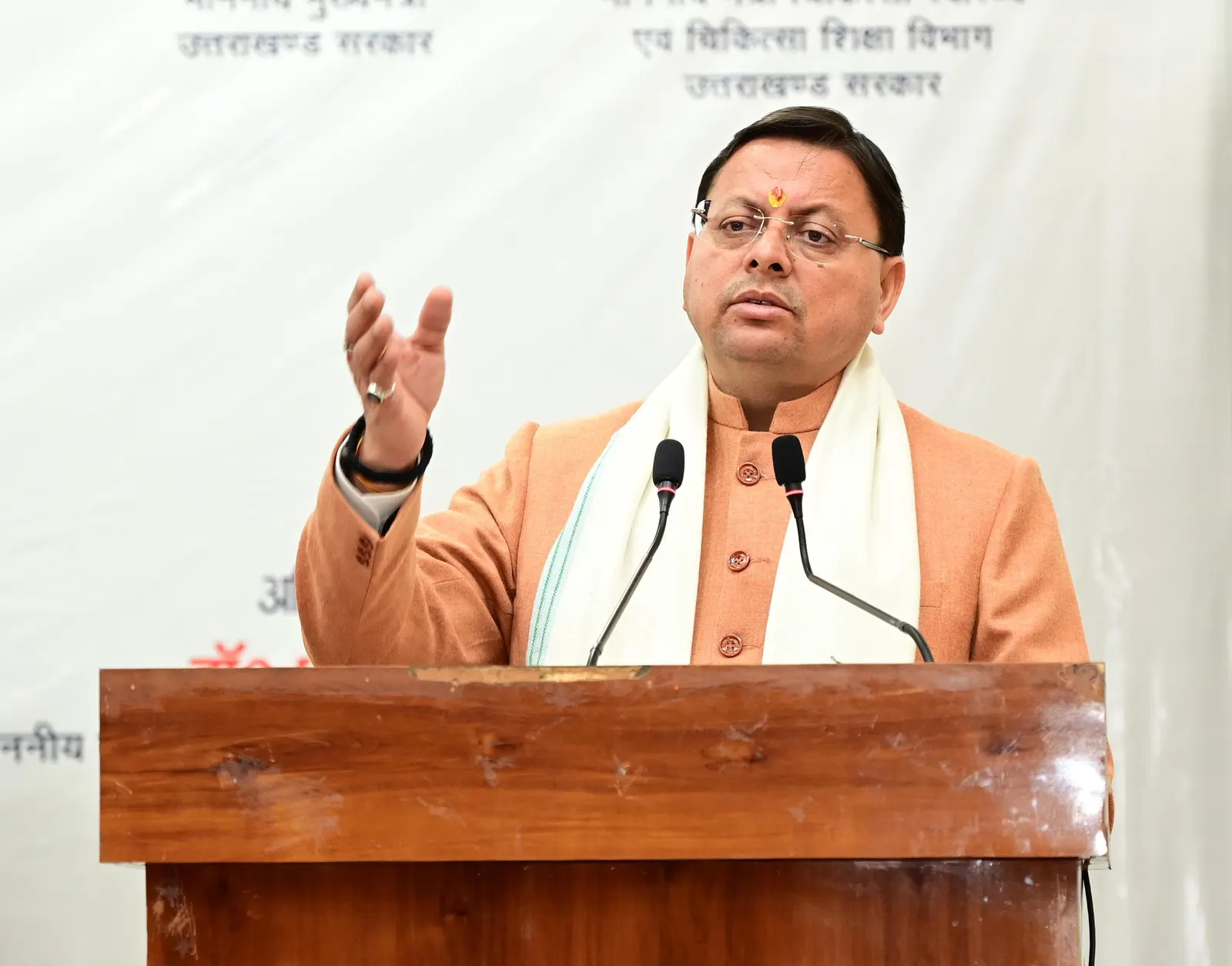 मुख्यमंत्री ने 142 नवनियुक्त सहायक प्रोफेसर को दिया नियुक्ति पत्र