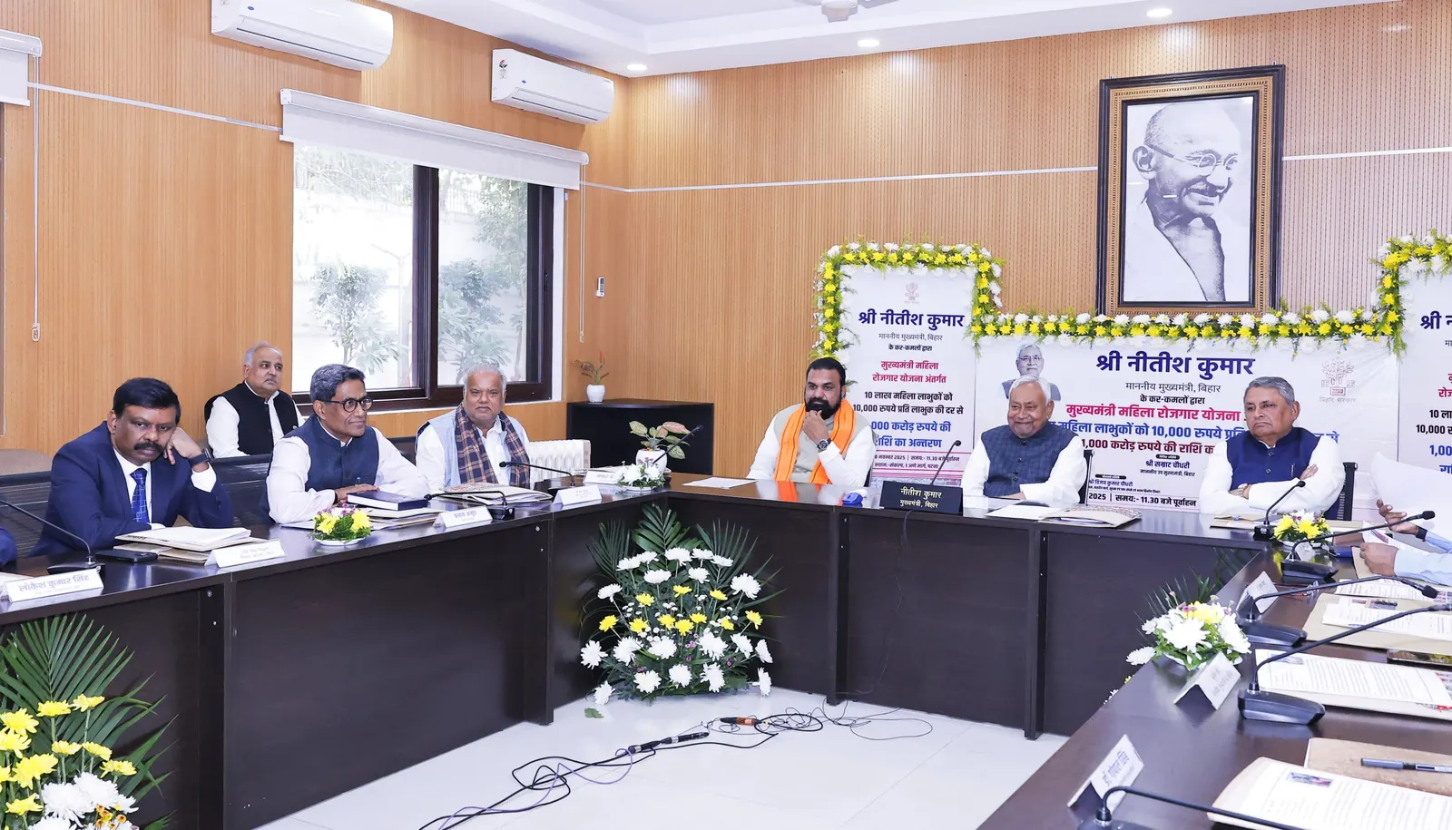 खेल मंत्री श्रेयसी सिंह ने खेल विभाग की योजनाओं एवं परियोजनाओं की विस्तृत समीक्षा