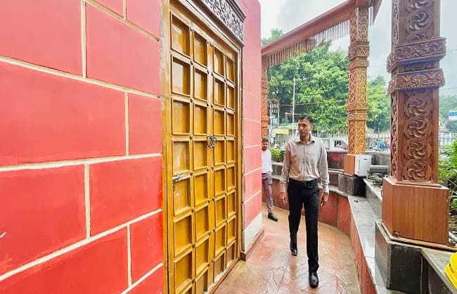 चलने लगी देहरादून में घंटाघर की धड़कन, चेन्नई के विशेषज्ञों ने किया ठीक