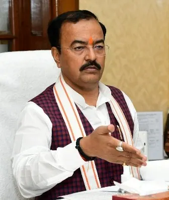 पाकिस्तानी टीवी, अखबार में दिखने के लिए नहीं देना चाहिए बयान : केशव प्रसाद मौर्य